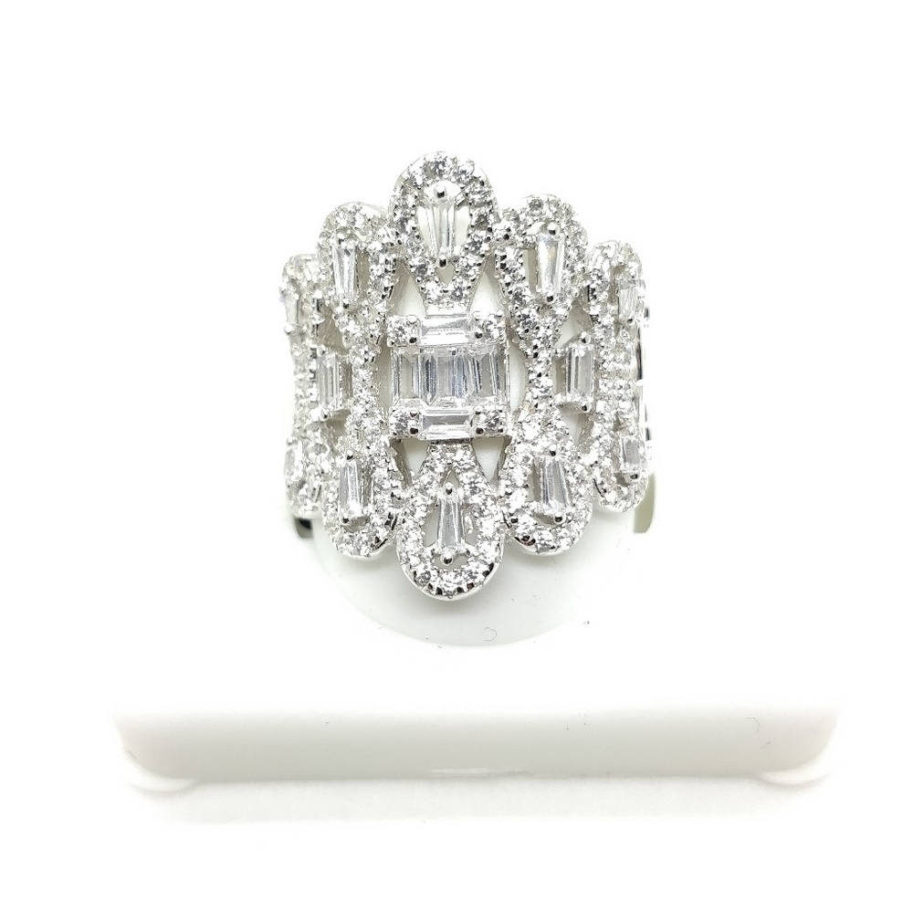 🎁2x$40
 Ring with Cubic Zirconia crystals